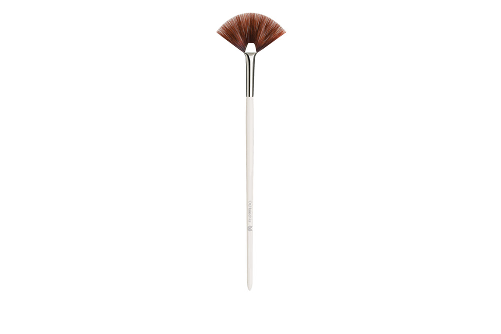 Dr. Hauschka Fan Brush for Clay Masks